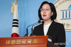 김현아 전 의원 나이, 학력, 종교, 소속, 경력 등. ì„œìš¸ì‹œ Sh ì‚¬ìž¥ì— ê¹€í˜„ì•„ ì „ ì˜ì› ë‚´ì • 14ì¼ ì²­ë¬¸íšŒê°€ ê´€ê±´ ë‰´ìŠ¤ ë™ì•„ë‹·ì»´