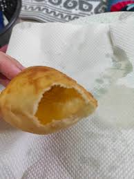 Cicah dengan lebihan gulai atau kari, memang layan. Resepi Roti Puri Mudah Ardini Humaira