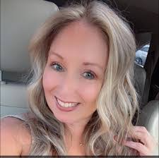 Heather Hetzel's Instagram, Twitter & Facebook