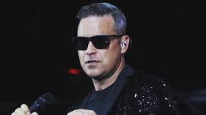 The fashion world has lost an ICON today with the death of Giorgio Armani  announced earlier today. "With infinite sorrow, the Armani Group announces  the passing of its creator, founder, and tireless