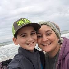 Mandy Guthrie's Instagram, Twitter & Facebook