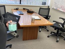 Office Desk Movers In Northern Virginia By Office Experts Movers In 2020 Office Moving Professional Office Furniture Furniture Disposal