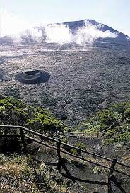 Il doit sans doute être un des sites to. L Acces Au Piton De La Fournaise Volcans Montagne Piton De La Fournaise Cirques Et Hautes Plaines Reunion Routard Com