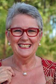 Beth Mcrae's Instagram, Twitter & Facebook