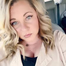 Leigh Hinton Designs (@ballsandbows16) • Facebook