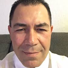 What are the private transfer options from the airport to Holbox Island