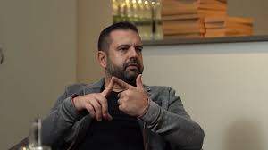 Ukázkové video co bude dnes k večeři? Moderni Fotr Vysvetluje Tajemstvi Vychovy Ditete Mlatit A Rezat G Cz