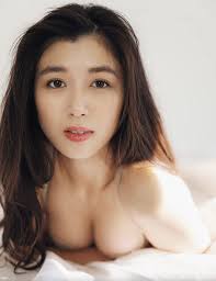 FRIDAY] 2022.11.30 こんな色っぽい北向珠夕、見たことない!!