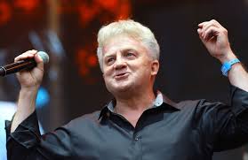 Budka suflera noc komety w 80s hits. Felicjan Andrzejczak Zaspiewa Hity Noc Komety I Jolka Jolka Pamietasz Na Koncercie W Zielonej Gorze Gazeta Lubuska