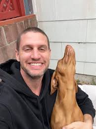 Last Friday was 1 year since I was laid off at Meta. In 1 year's time… ◦ I  decided I wasn't going back into tech ◦ Took a coaching class and decided