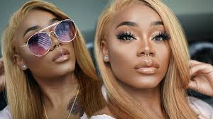 Women with blonde hair, blue eyes, and fair skin have a delicate beauty. Grwm Hair And Makeup My Honey Blonde Hair My Go To Everyday Makeup Look Yolissa Youtube