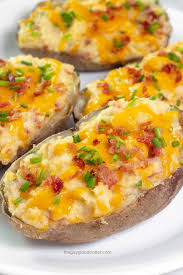 We Love Serving Twice Baked Potatoes Next To Steak Or Chicken This Loaded Easy Twice Baked Potato Reci Twice Baked Potatoes Baked Potato Baked Potato Toppings