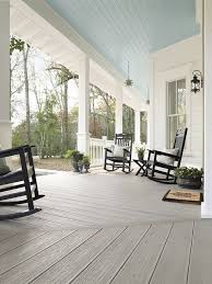 Synthetic Decking Like Trex Can Also Be Used For Porch Decking Of Course Trex Transcend Porch Www Trex Porch Design Farmhouse Front Porches Porch Flooring