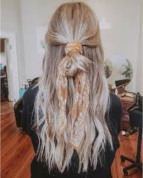 Gently pat your child's hair dry with an old towel that you don't mind getting stained. 45 Pretty Ways To Style Your Hair With A Scarf