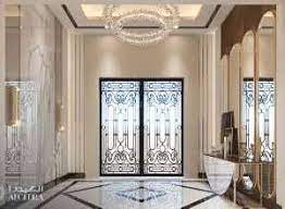 باب المدخل لديه دائما شبكة للسماح بتهوية أزقة الطوابق السفلى بالهواء النقي. ØªØµØ§Ù…ÙŠÙ… Ø¯Ø§Ø®Ù„ÙŠØ© Ù„Ù…Ø¯Ø®Ù„ Ø§Ù„ÙÙŠÙ„Ø§ ØªØµØ§Ù…ÙŠÙ… Ù…Ø¯Ø§Ø®Ù„ Ø±Ø¦ÙŠØ³ÙŠØ© Ù…Ù† Ø§Ù„ÙƒÙŠØ¯Ø±Ø§