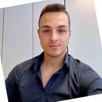 80+ profili “Adrian”