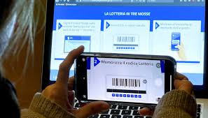 La lotteria degli scontrini prevede che tutti i contribuenti persone fisiche maggiorenni residenti nel territorio dello stato, che effettuano acquisti di. Lotteria Degli Scontrini Si Parte Il 1 Febbraio Ma Solo Col Bollino Blu Quifinanza