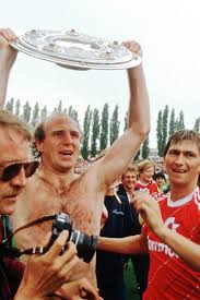 195 matches, 101 won, 58 draw, 36 lost. Fc Bayern Die Besten Jubelbilder Von 30 Meisterfeiern Gq Germany