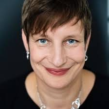 Als Kind war ich oft zerrissen. Mein Papa Chilene, meine Mama Deutsche. Ich  irgendwo dazwischen. Damals habe ich das als Schwäche gesehen. In der  Grundschule schämte ich mich dafür, „anders“ zu… |