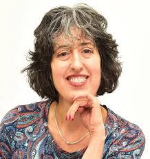 Lynne Riggs's Instagram, Twitter & Facebook