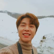 Өөрийг чинь гоё залуу шүү гэж хэлэх гээд л. Johnny Suh Home Facebook