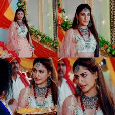 Naagin 5 Surbhi Chandna On Instagram The Beautiful Officialsurbhic Surbhichandna Naagin5 Surbhionnaagin Bani B Surbhi Chandna Saree Beautiful