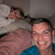 Hello, got a log burner installed a few days ago, stovax futura 4. When we  put a couple logs in it starts ticking can anyone diagnose this?