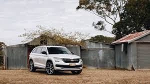 The new škoda kodiaq can dress to impress, but is just as at ease in seeing to your family's everyday needs. 2018 Skoda Kodiaq Sportline Youtube