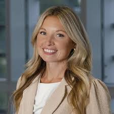 Tracy Mertz's Instagram, Twitter & Facebook