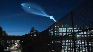 Spacex launch lights up north carolina sky. Elon Musk S Spacex Falcon 9 Rocket Causes A Spectacle In The Sky Youtube
