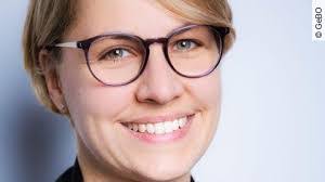 Eva Gill's Instagram, Twitter & Facebook