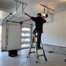 Fix Garage Doors CA | Aurora ON