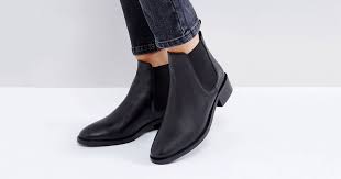 Fleet chain trim waterproof boot (women) now: 11 Best Women S Boots And Chelsea Boots For Wide Feet 2018 The Strategist New York Magazine
