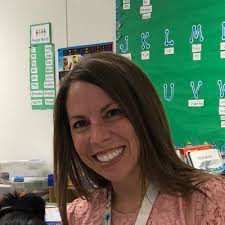 Chrissy Esola (@Chrissyesola)