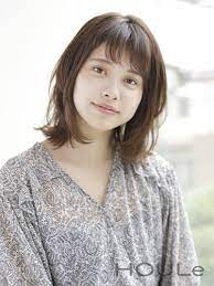小顔効果のあるミディアムレイヤー ミディアム ビューティーboxヘアカタログ ヘアスタイル おしゃれ ヘア 髪型