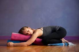 In less than one hour, yoga master alan finger will show you how to experience the benefits this timeless art offers expectant mothers. Yoga During Pregnancy An Expert S Guide Uncommon Chick