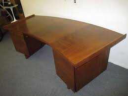Whether you need seating for the living room, dining room, or even the classroom, you want furniture that is comfortable and stylish. Harvey Probber Curved Top Walnut Desk Mid Century Danish Modern At 1stdibs