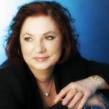 Ewa Maria Derrick (@EwaMariaDerrick)