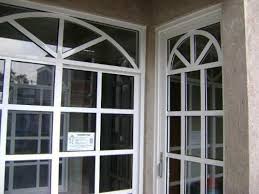 Este tipo de ventanas destacan por que tienen unos acabados bonitos, son ligeras, no requieren mantenimiento, no se corroen, resisten al. Disenos De Ventanas Que Realzaran La Fachada De Tu Casa Curso De Organizacion Del Hogar Y Decoracion De Interiores