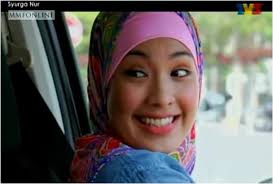 More challenges await him when he finds a sultry lady waiting for him at his car. Nur Episod 7 Online