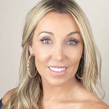 Jodi (Chavez) Mannes (@JodiDChavez)