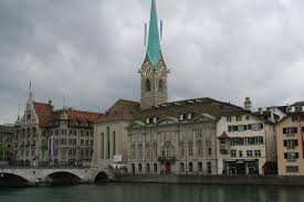 Switzerland 1st Of August Swiss Banking In Zurich Switzerland S Biggest City Somehow Fitting Switzerland Zurich Zurich Switzerland
