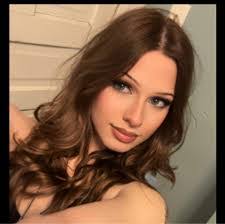 Haley Atherton's Instagram, Twitter & Facebook