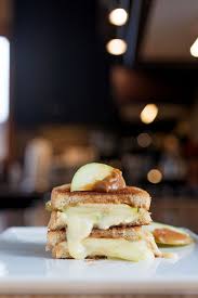 Caramel Apple Brie Grilled Cheese Recipe Food Grilled Cheese Brie Caramel Apples
