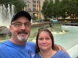 Voting support for Meade's year round contracting