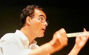 Eduardo Lopes : « Légitimer les chefs »