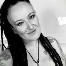 What is the horror movie about a married couple?