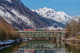Salzachbrücke befindet sich in elsbethen, land salzburg. 1163 013 Mit Vg 75646 Auf Der Salzachbrucke In Bischofshofen Ennstalbahn Bahnbilder Warumdenn Net