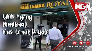 The iconic nasi lemak is considered by many to be the national dish of malaysia. Mg Viral Ydp Agong Menikmati Nasi Lemak Royale Youtube