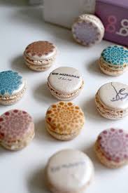 30 Sparkle Decoration Ideas For Ramadan Traditions Macaron Boxes Macarons Macaroons